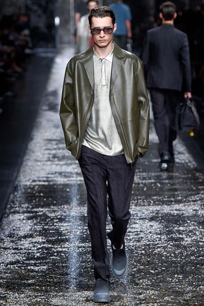 Look 8